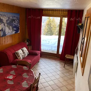 https://petite-marmotte.hotels-rhonealpes.com